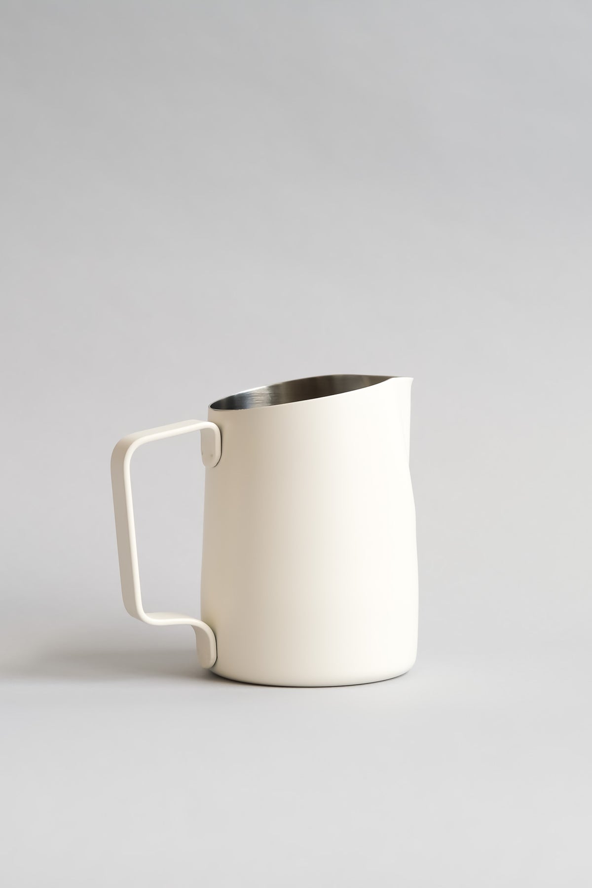 SLOW POUR SUPPLY® X WPM Latte Art Milk Pitcher