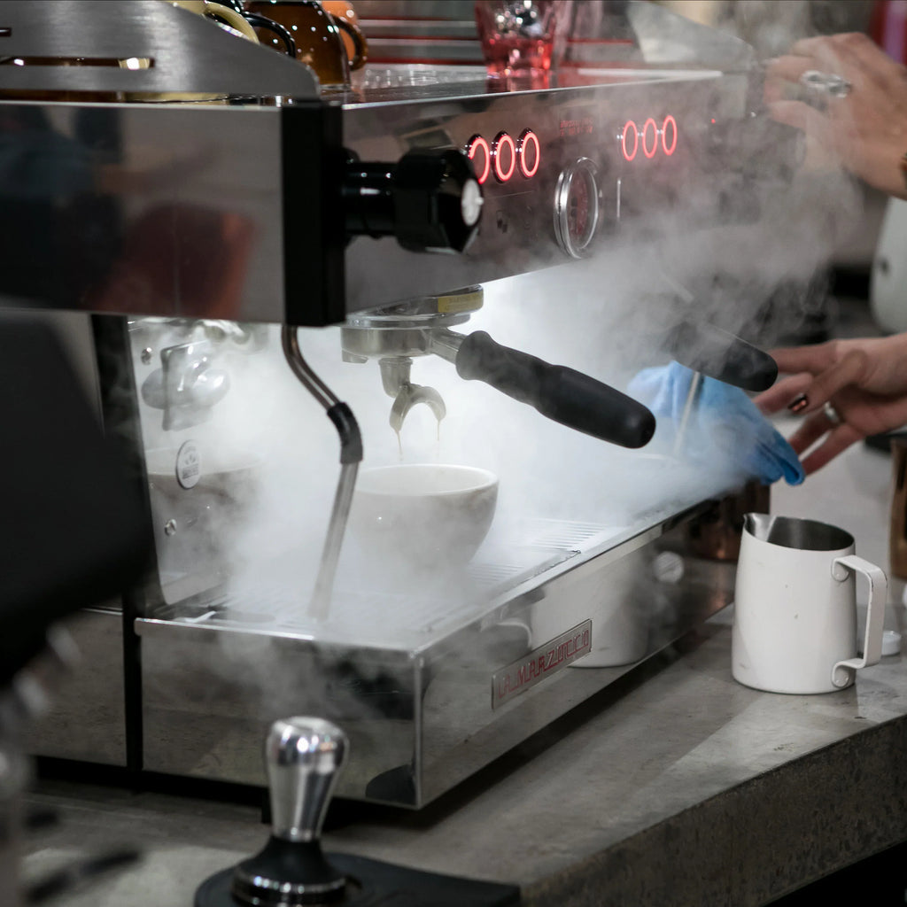 Commercial Coffee Machine: How to Choose the Best One for Your Business